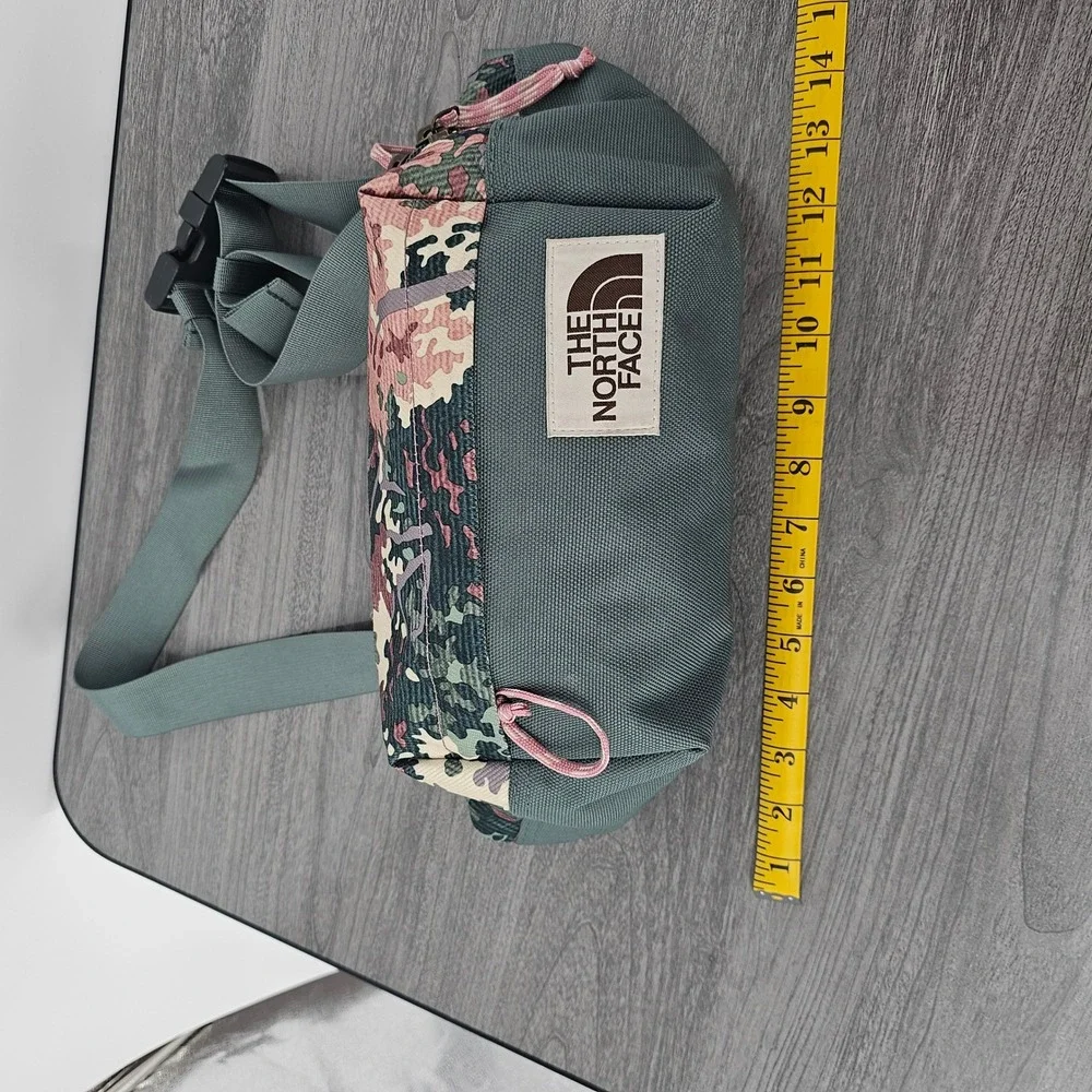 The North Face Berkeley Lumbar Pack Sage Green Pink Camo Waist Bag Fanny Pack
